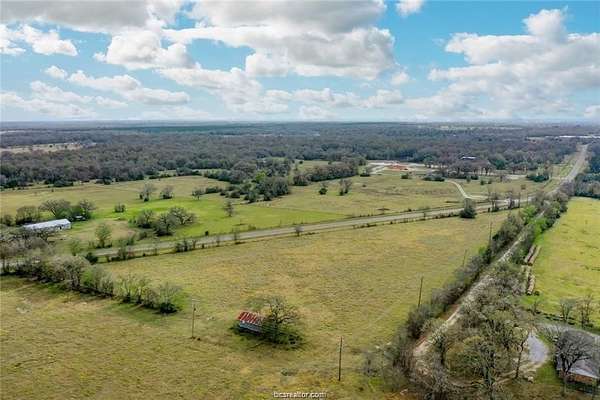 4 Acres of Residential Land for Sale in Madisonville, Texas
