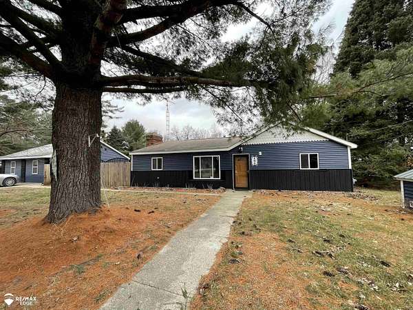 10 Acres of Land with Home for Sale in Columbiaville, Michigan