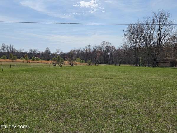 1.5 Acres of Residential Land for Sale in Sparta, Tennessee
