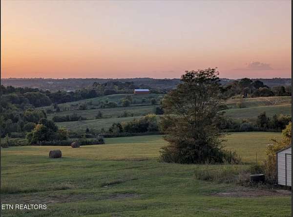 19 Acres of Land for Sale in Sweetwater, Tennessee