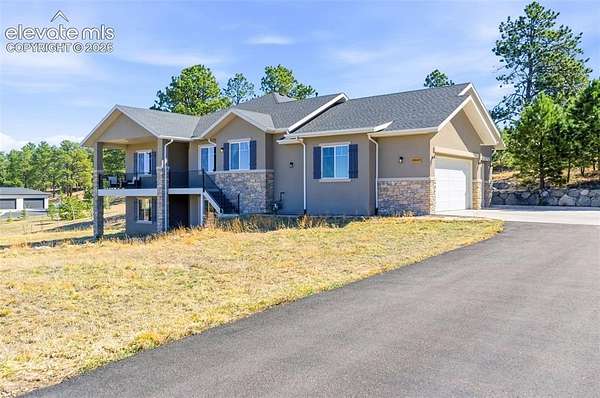 2.56 Acres of Land with Home for Sale in Monument, Colorado