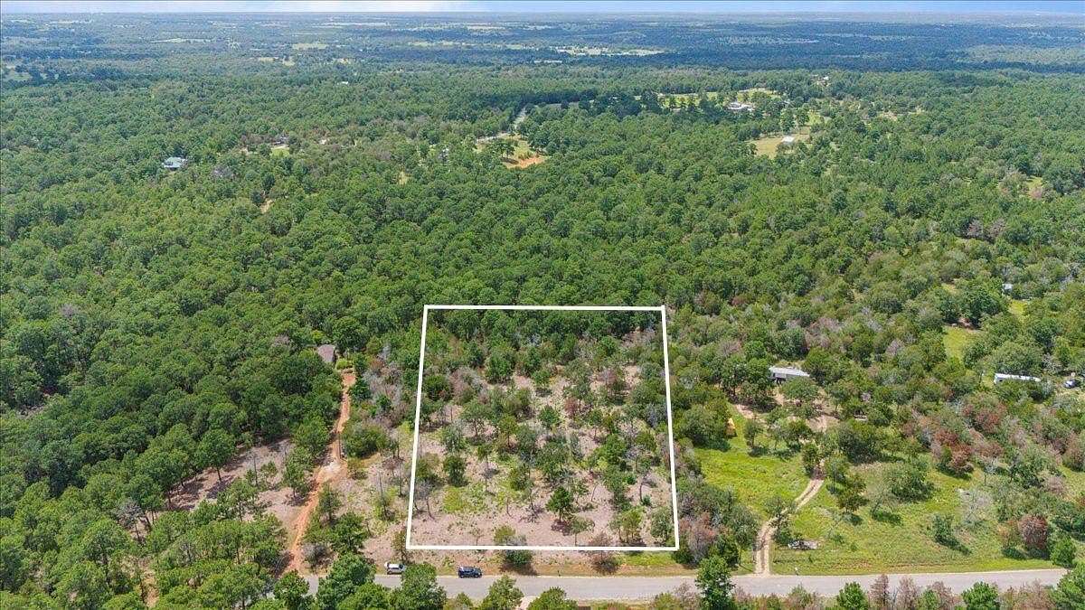 4 Acres of Residential Land for Sale in Smithville, Texas