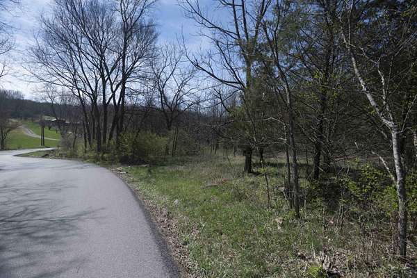 12 Acres of Recreational Land for Sale in Sadieville, Kentucky