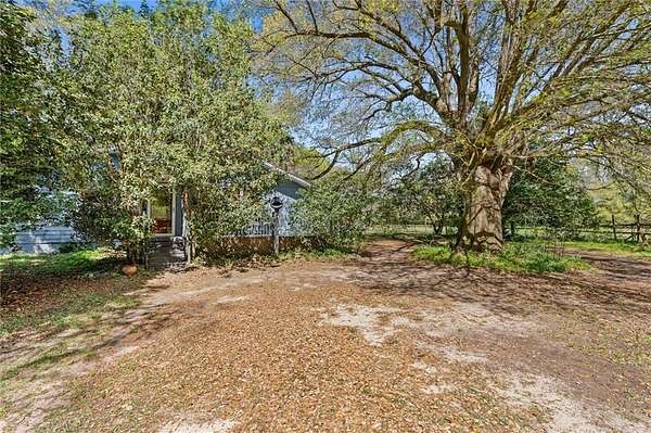 10 Acres of Land with Home for Sale in Wilmer, Alabama