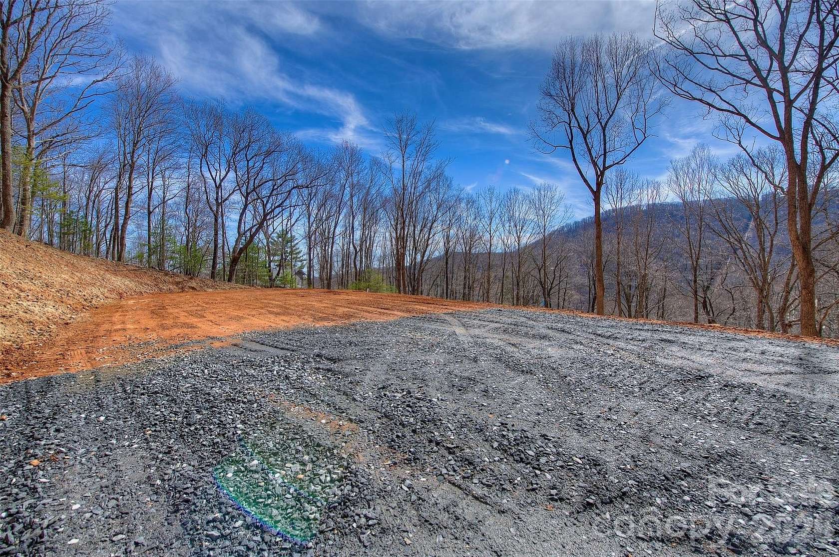 1.74 Acres of Residential Land for Sale in Spruce Pine, North Carolina