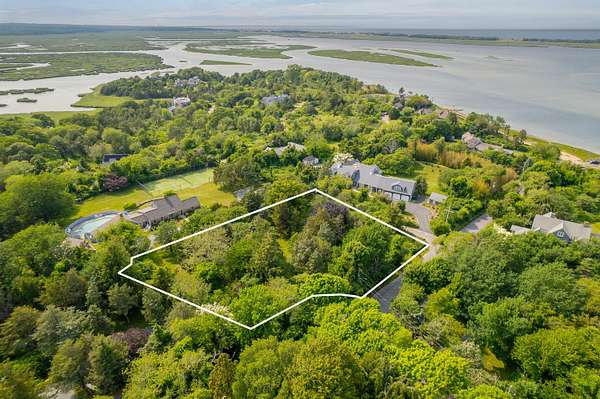 1 Acre of Residential Land for Sale in Barnstable, Massachusetts