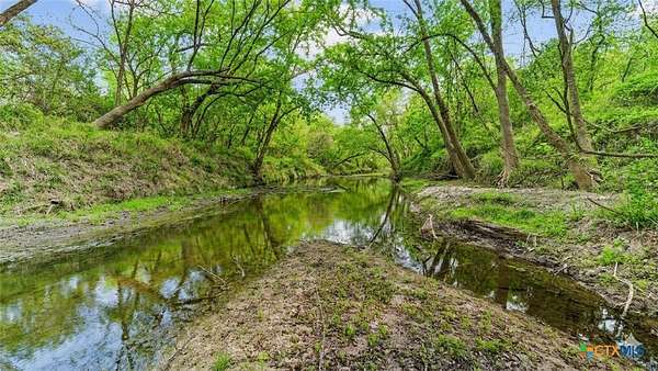 80.3 Acres of Agricultural & Residential Land for Sale in Edna, Texas