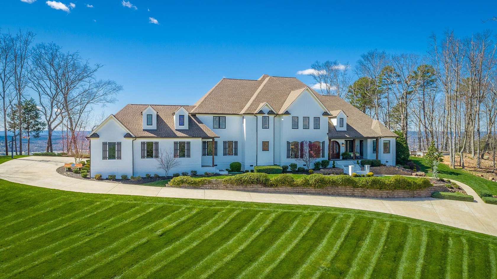 2.66 Acres of Land with Home for Sale in Ooltewah, Tennessee