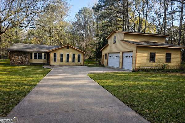 4 Acres of Land with Home for Sale in Locust Grove, Georgia