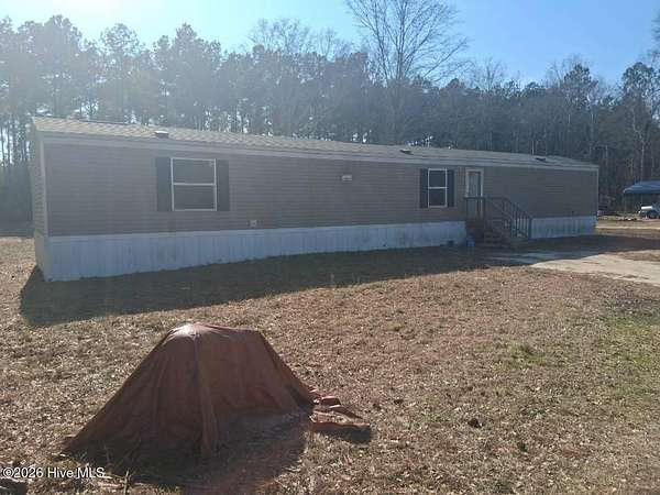 1.82 Acres of Land with Home for Sale in Laurinburg, North Carolina