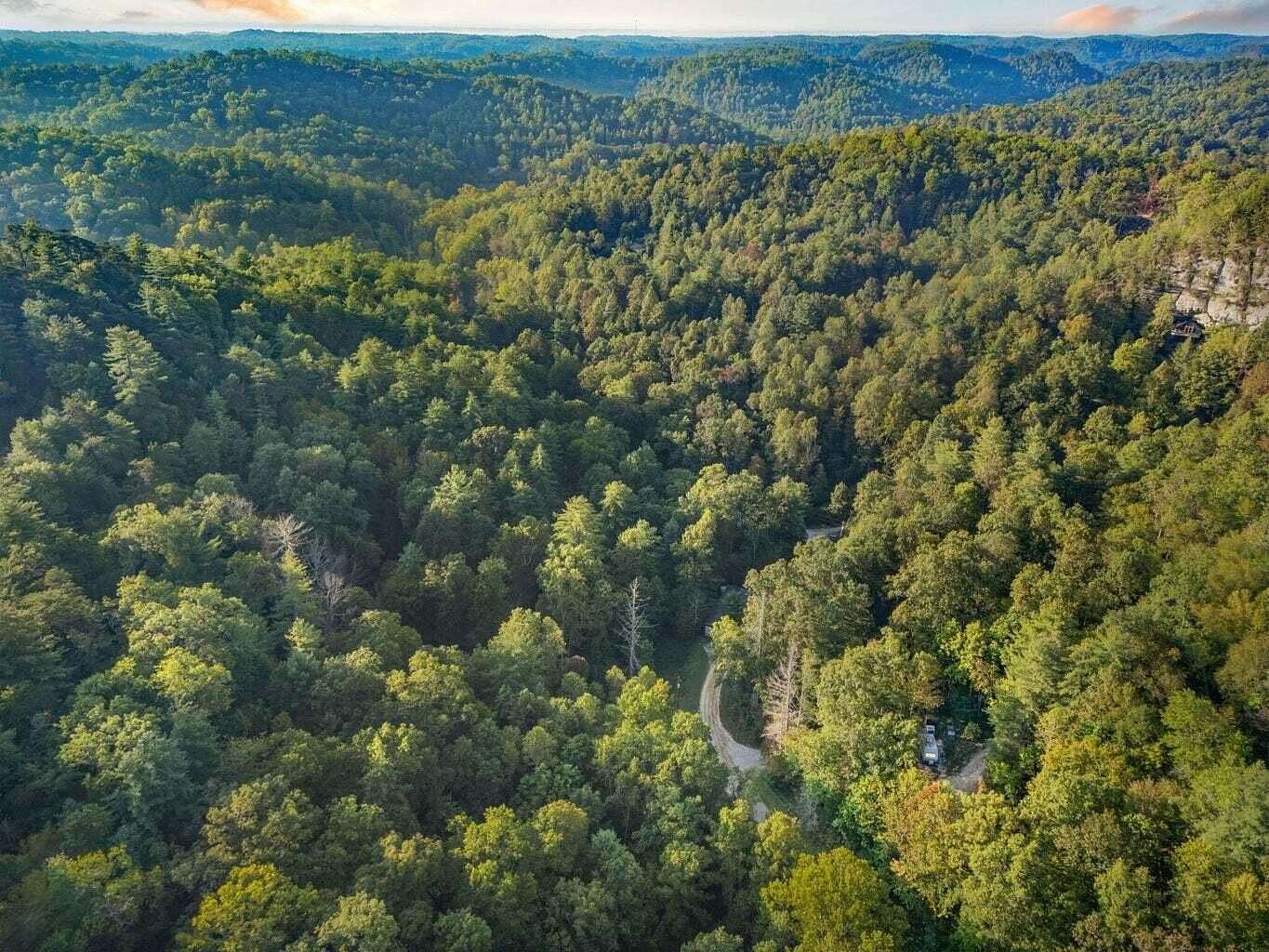 1.3 Acres of Residential Land for Sale in Beattyville, Kentucky