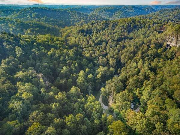 1.3 Acres of Residential Land for Sale in Beattyville, Kentucky