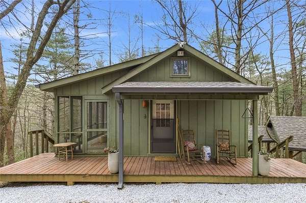 9 Acres of Land with Home for Sale in Dahlonega, Georgia