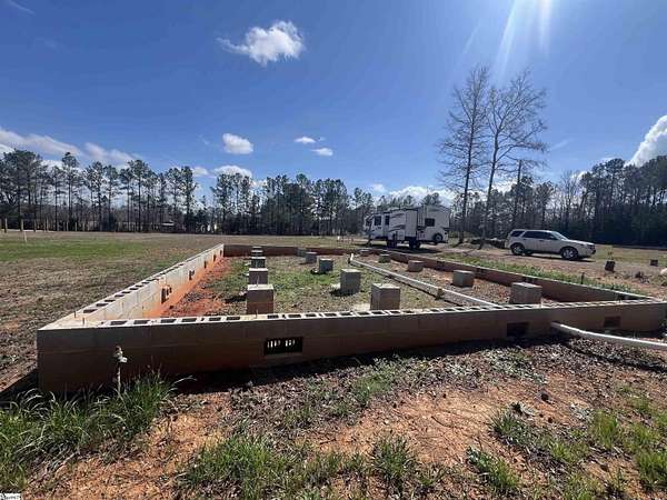 1 Acre of Residential Land for Sale in Cross Hill, South Carolina