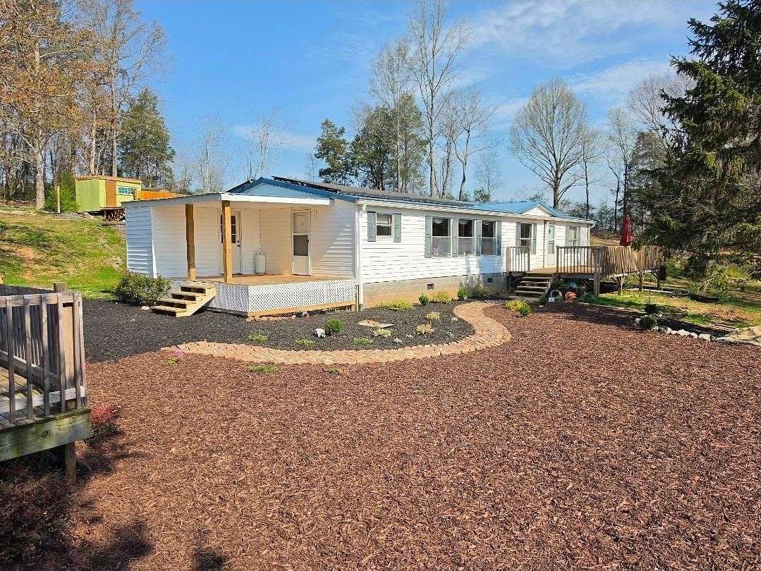 5 Acres of Land with Home for Sale in Sweetwater, Tennessee