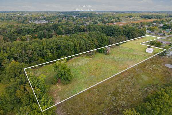 6.1 Acres of Residential Land for Auction in Smithville, Tennessee
