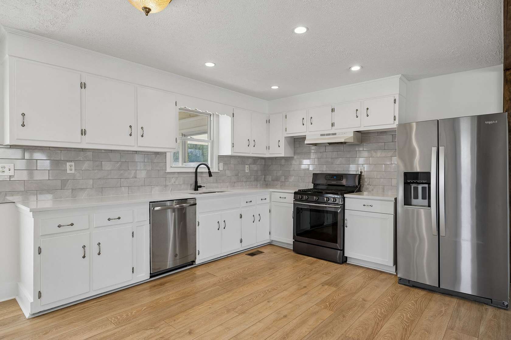 5 Acres of Land with Home for Sale in Dickson, Tennessee