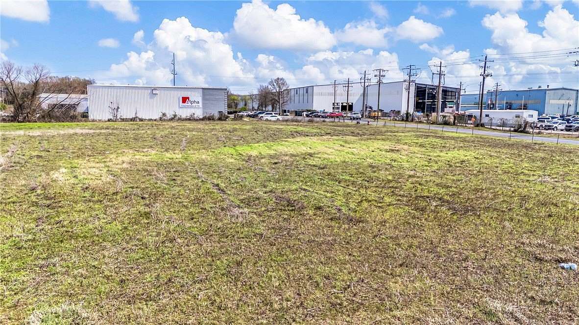 1.75 Acres of Commercial Land for Sale in Russellville, Arkansas