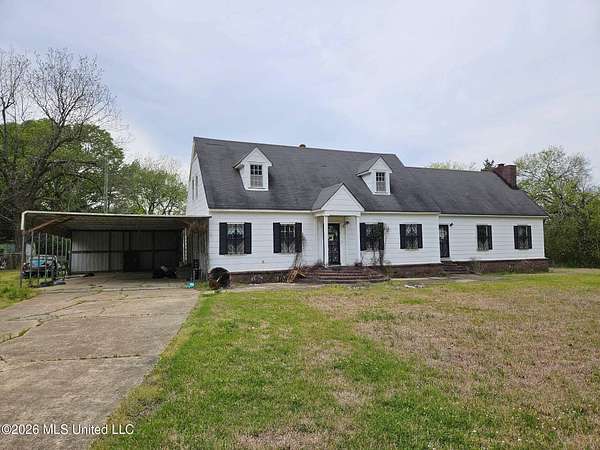 4.9 Acres of Land with Home for Sale in Brooksville, Mississippi