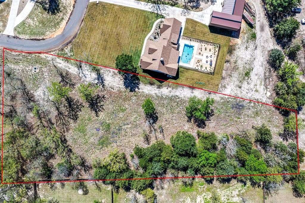 1.38 Acres of Residential Land for Sale in Mineola, Texas
