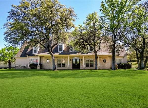 3 Acres of Land with Home for Sale in Azle, Texas