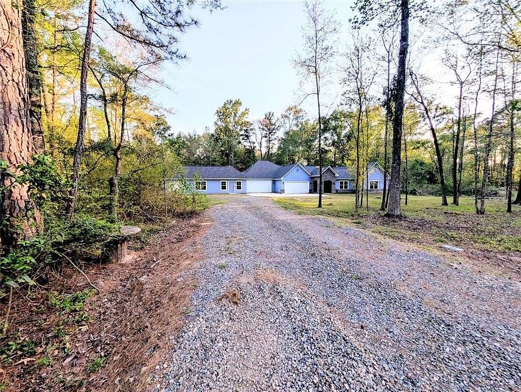 4 Acres of Land with Home for Sale in Shreveport, Louisiana