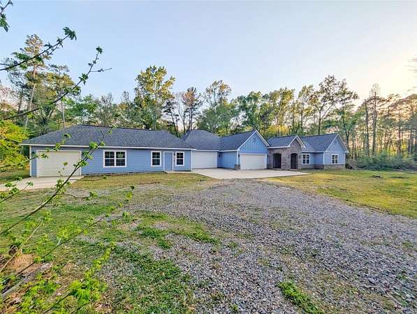 4 Acres of Land with Home for Sale in Shreveport, Louisiana