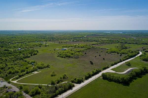 20.6 Acres of Land for Sale in Callisburg, Texas