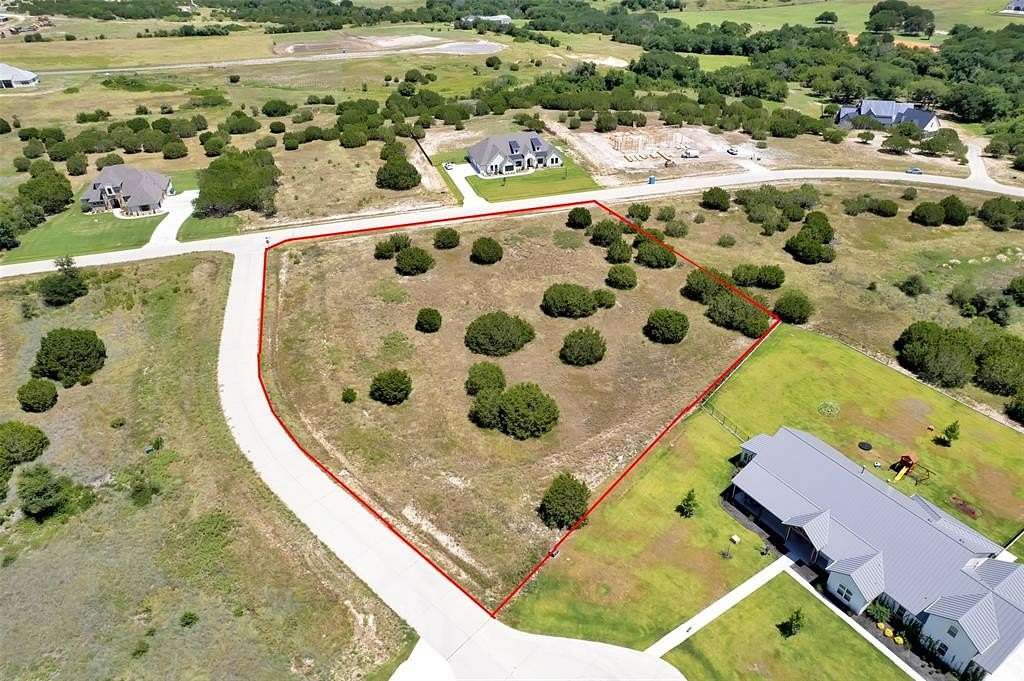 2 Acres of Residential Land for Sale in Cresson, Texas