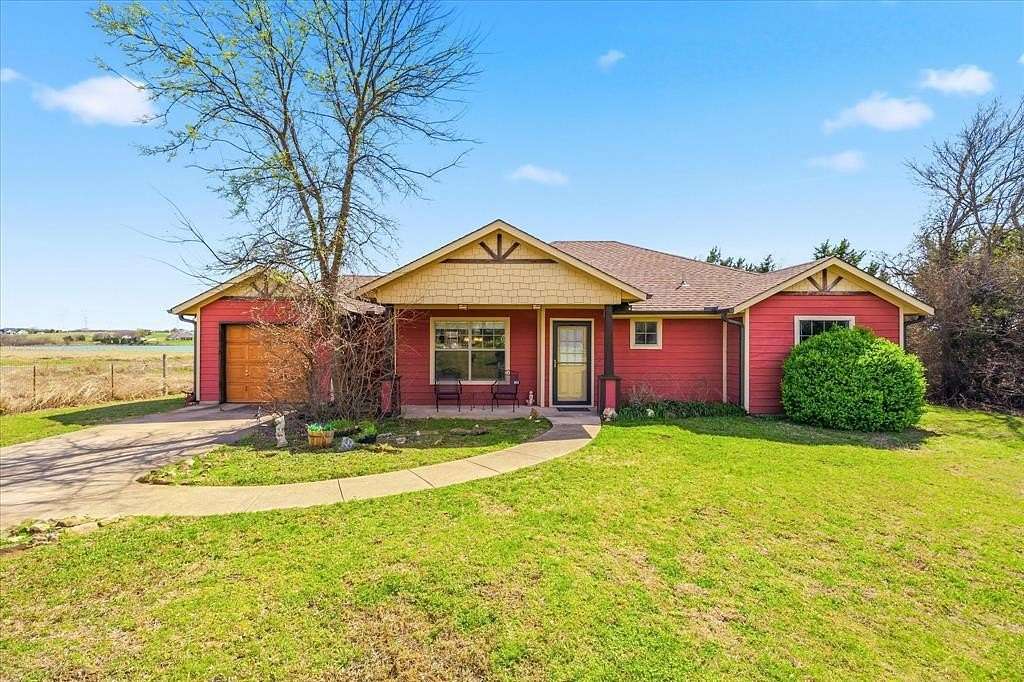 3.25 Acres of Land with Home for Sale in Royse City, Texas