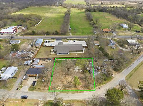 0.35 Acres of Residential Land for Sale in Bonham, Texas