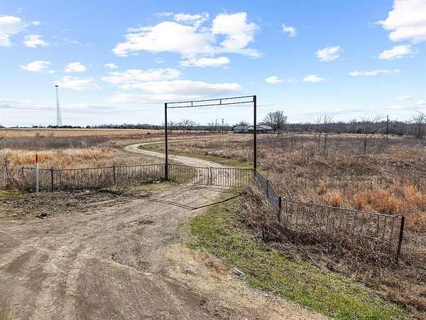 8.23 Acres of Land with Home for Sale in Greenville, Texas