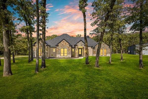 3.15 Acres of Land with Home for Sale in Quinlan, Texas