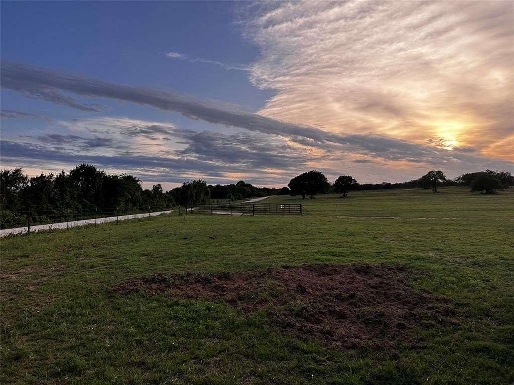 36 Acres of Land for Sale in Stephenville, Texas