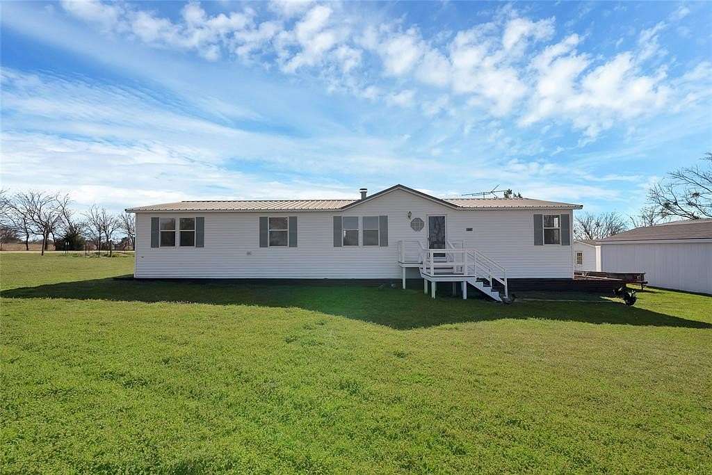 2.49 Acres of Land with Home for Sale in Kaufman, Texas