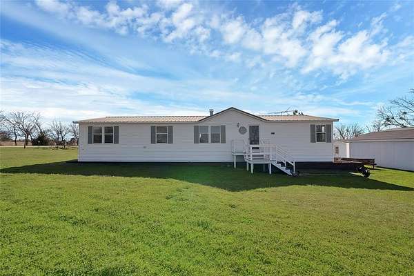 2.49 Acres of Land with Home for Sale in Kaufman, Texas