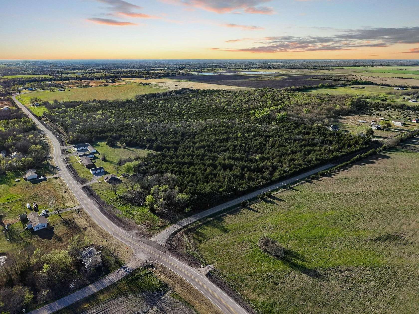 44 Acres of Recreational & Residential Land for Sale in Wolfe City, Texas