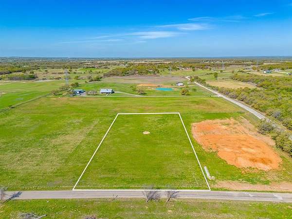 2 Acres of Residential Land for Sale in Poolville, Texas