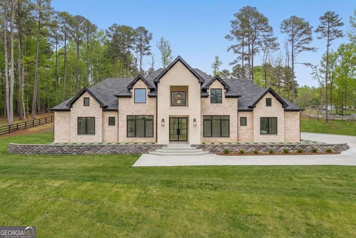 2.76 Acres of Land with Home for Sale in Dacula, Georgia