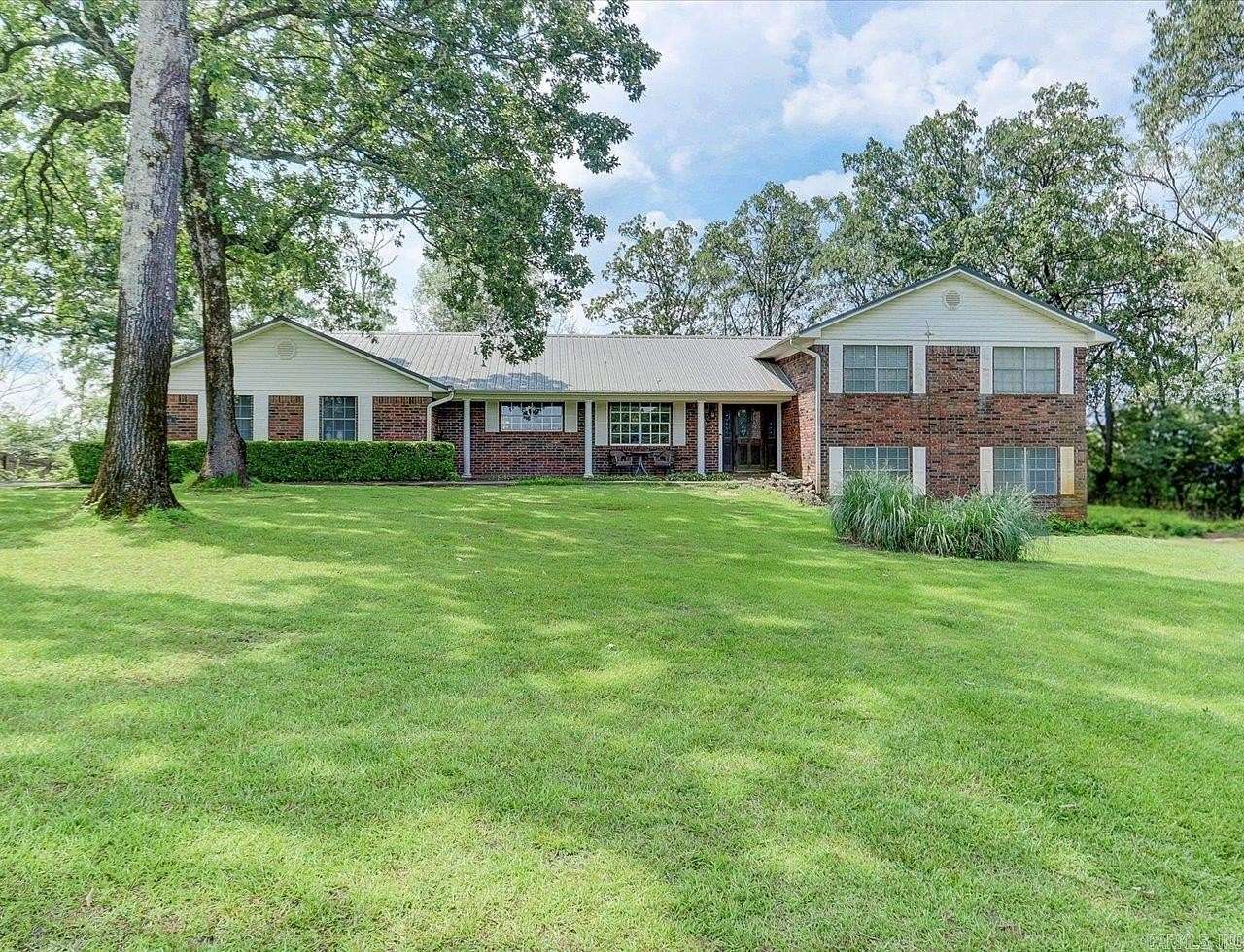 1.87 Acres of Land with Home for Sale in Hot Springs, Arkansas