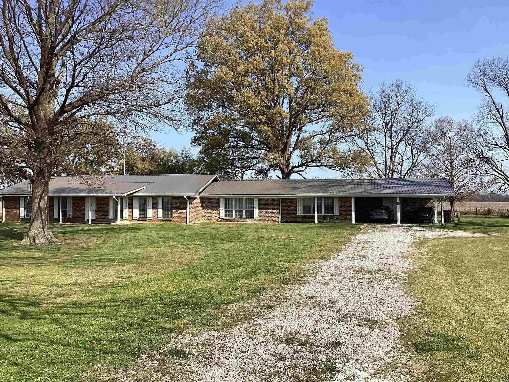 1.89 Acres of Land with Home for Sale in Eudora, Arkansas