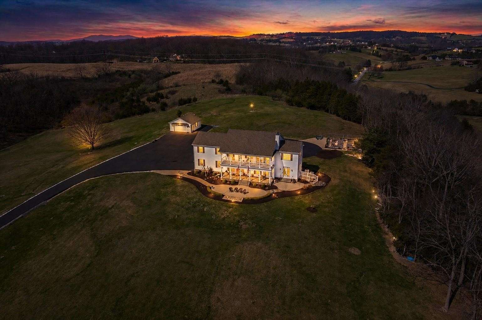 18.9 Acres of Land with Home for Sale in Fort Defiance, Virginia