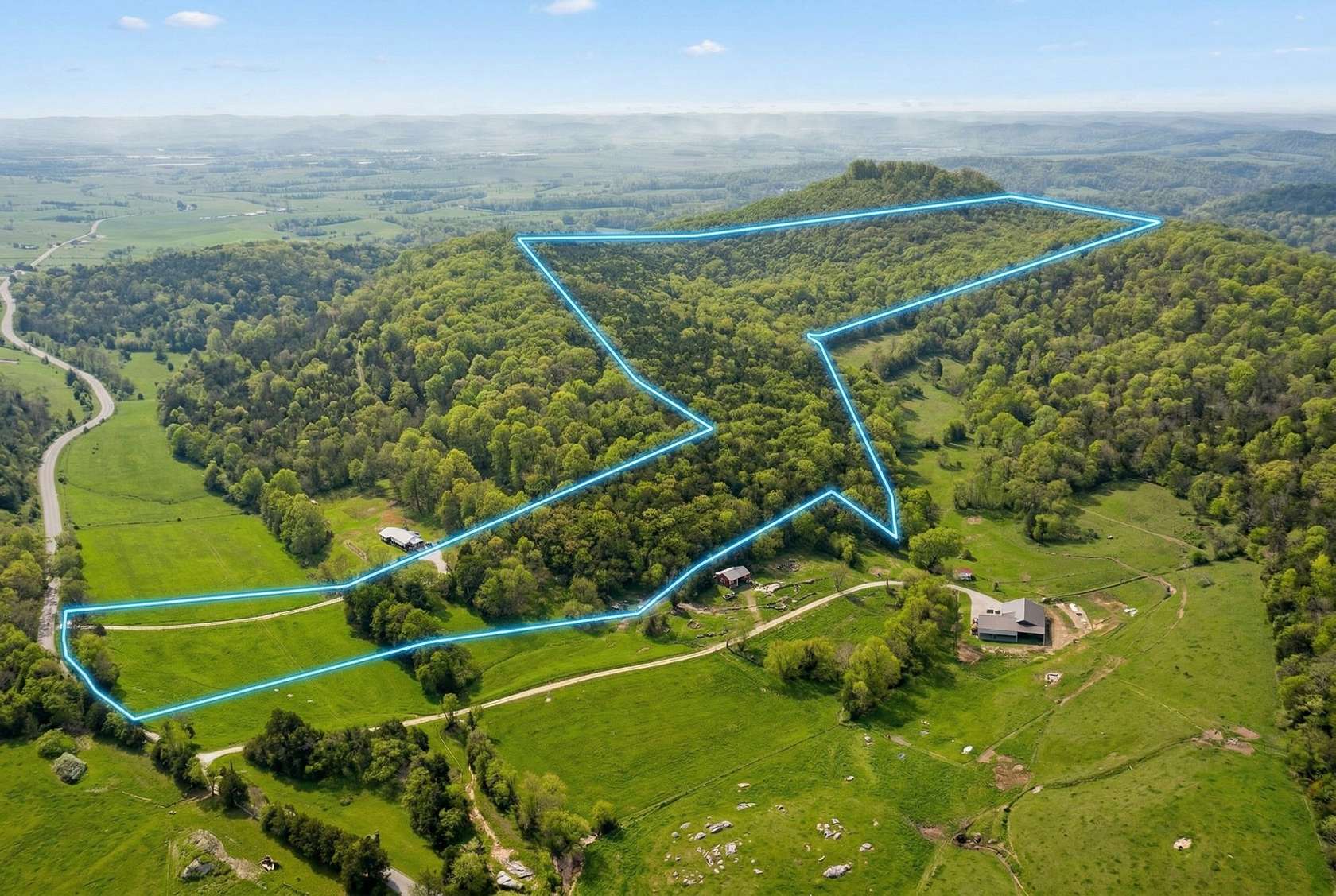 69 Acres of Land for Sale in Watertown, Tennessee