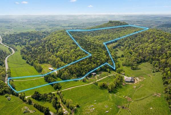 69 Acres of Land for Sale in Watertown, Tennessee