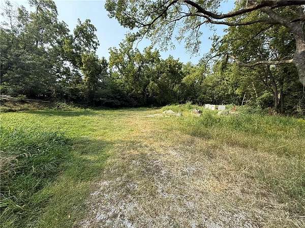 3.16 Acres of Residential Land for Sale in Kansas City, Kansas