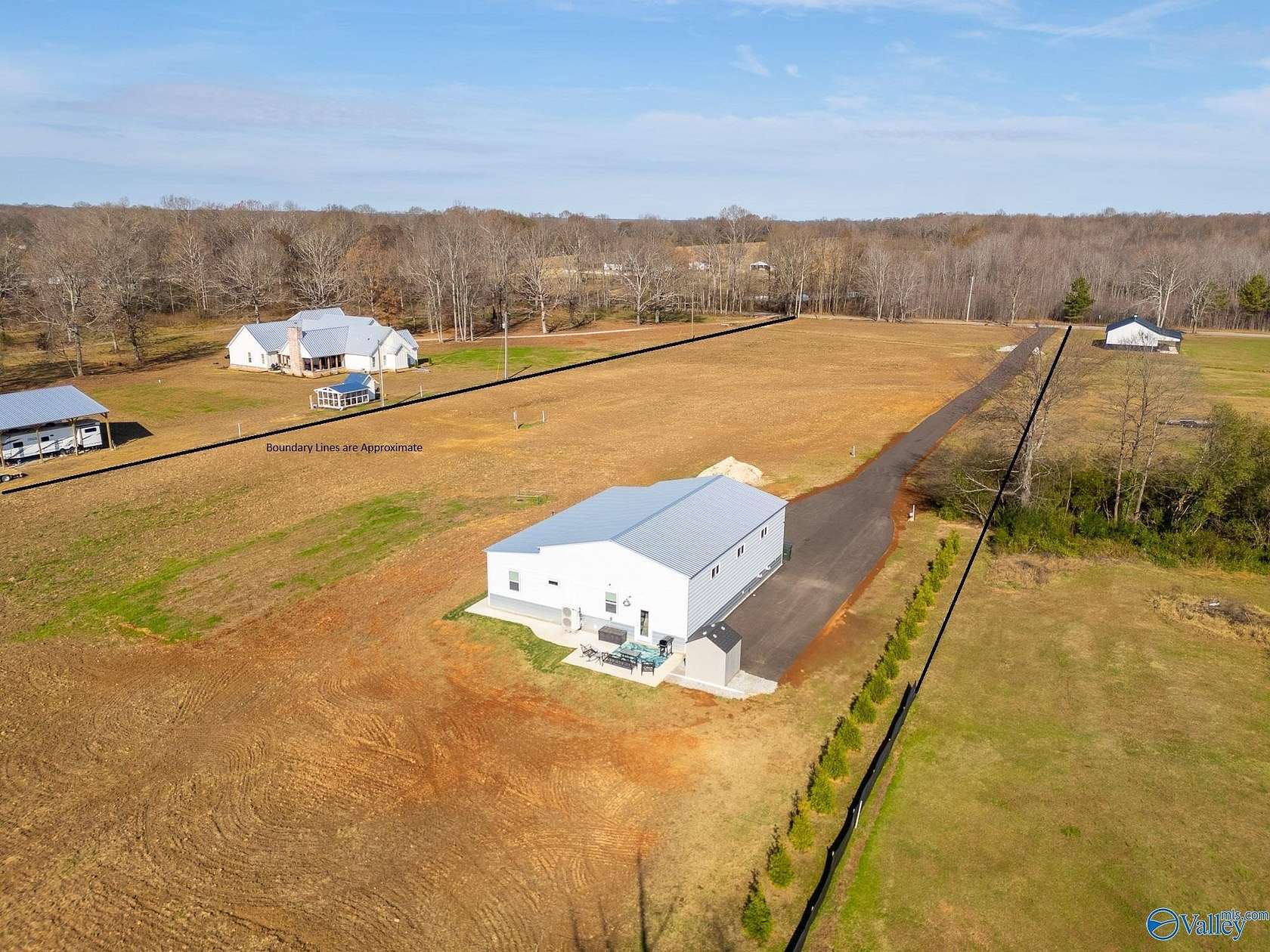 6 Acres of Residential Land for Sale in Hazel Green, Alabama