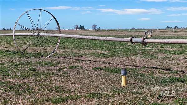 73.1 Acres of Agricultural Land for Sale in Heyburn, Idaho