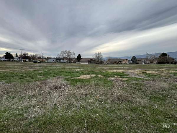 0.39 Acres of Land for Sale in Lewiston, Idaho