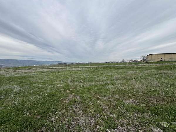 0.39 Acres of Land for Sale in Lewiston, Idaho