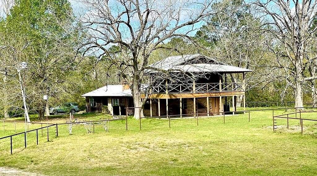 12 Acres of Land with Home for Sale in Lufkin, Texas